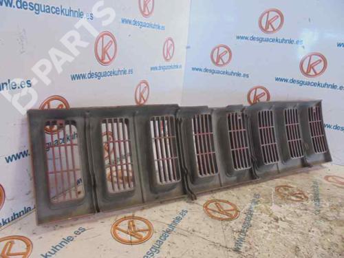 Grille JEEP GRAND CHEROKEE I (ZJ, ZG) 5.2 i 4x4 (ZJ) | BP3524501C40 