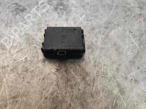 Used Electronic sensor MERCEDES-BENZ E-CLASS (W211) E 270 CDI (211.016) (177 hp) 27658079