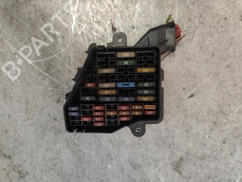 Used Fuse box Fuse box 36888177 36888177