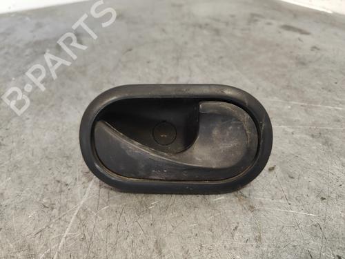 Used Front right interior door handle Front right interior door handle 37015567 37015567