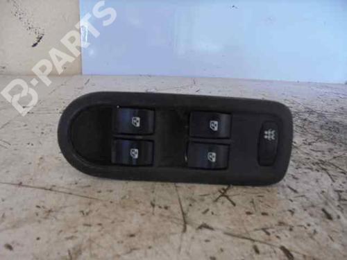 Used Left front window switch RENAULT MEGANE II Saloon (LM0/1_) [2003-2025]  6123626