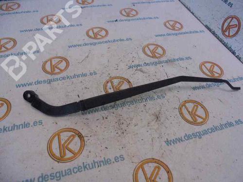 Used Front windshield wiper arm NISSAN PRIMERA Hatchback (P12) [2002-2025]  6631492