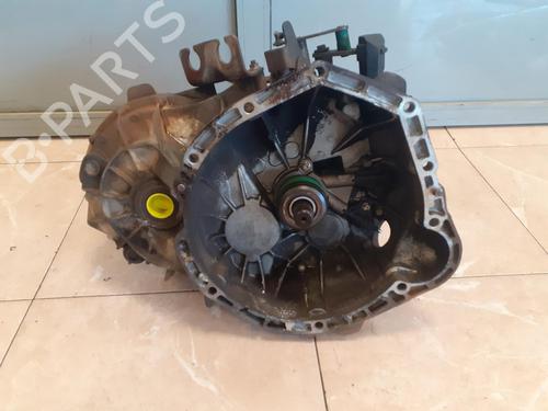 Used Gearbox MERCEDES-BENZ VITO Van (W638) 112 CDI 2.2 (638.094) (122 hp) 8877167