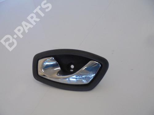 Venstre bak invendig håndtak RENAULT MEGANE III Hatchback (BZ0/1_, B3_) 1.5 dCi (BZ09, BZ0D, BZ1W, BZ29, BZ14) (110 hp) 6324733