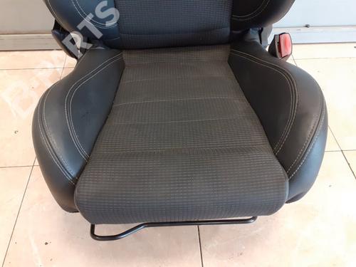 Right front seat RENAULT MEGANE III Hatchback (BZ0/1_, B3_) 1.2 TCe (BZ2B, BZ11) | BP9458906C16 