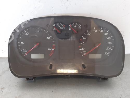 Used Instrument cluster VW GOLF IV (1J1) [1997-2008]  7833118