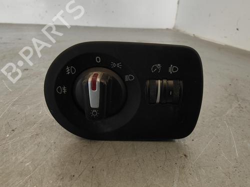 Used Headlight switch SEAT LEON (1P1) [2005-2013]  13914214