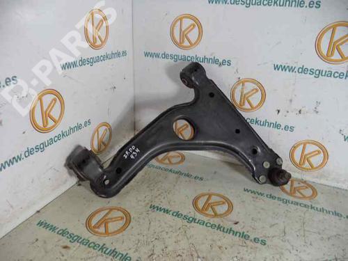 Used Right front suspension arm OPEL VECTRA B (J96) 1.6 i 16V (F19) (100 hp) 2482655