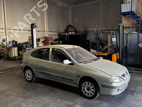 Right front door RENAULT MEGANE I (BA0/1_)  | BP30105456C3 