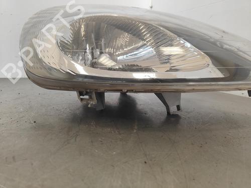 Right headlight OPEL VIVARO A Van (X83) 2.5 DTI (F7) | BP13571074C29 