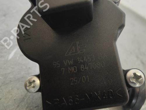 Rudehejsemotor bagstkærm højre VW SHARAN (7M8, 7M9, 7M6) 2.0 | BP15070679E22 