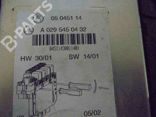Fuse box MERCEDES-BENZ S-CLASS (W220) S 320 CDI (220.026, 220.126) | BP5867818E1 