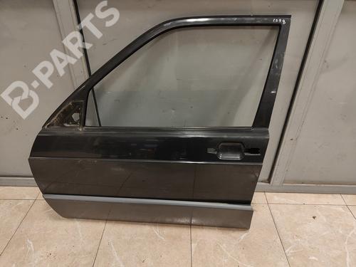 Used Left front door MERCEDES-BENZ 190 (W201) [1982-1993]  11871495