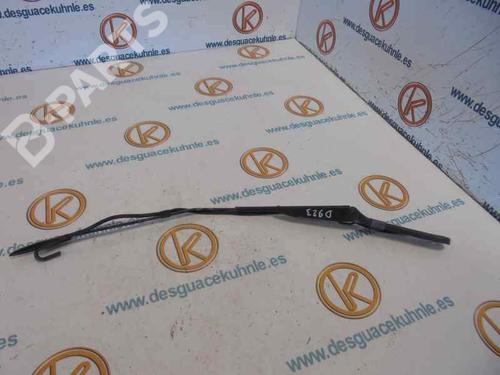 Used Front windshield wiper arm RENAULT MASTER II Van (FD) [1997-2013]  6631693