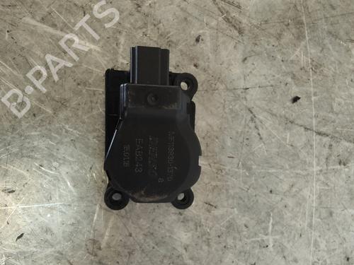 Varmeblæser JAGUAR XE (X760) 2.0 D AWD (180 hp) 29915269