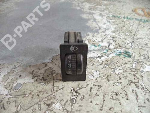 Used Headlight switch TOYOTA AVENSIS Liftback (_T22_) 1.6 i (AT220_, AT220R) (101 hp) 3527072