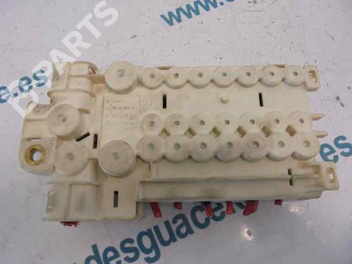 Used Fuse box BMW 7 (E38) [1994-2001]  2452021