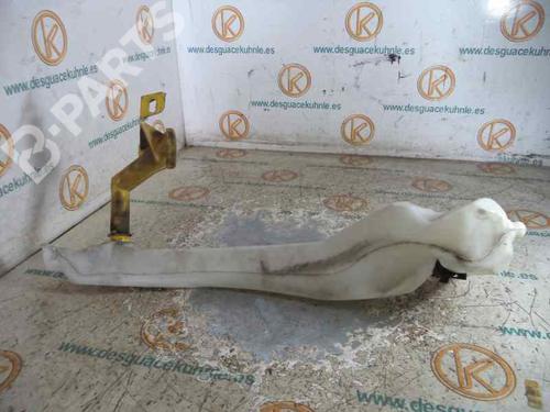 Used Windscreen washer tank RENAULT MEGANE I Classic (LA0/1_) 1.9 dTi (LA08, LA0N, LA0K) (98 hp) 7428189