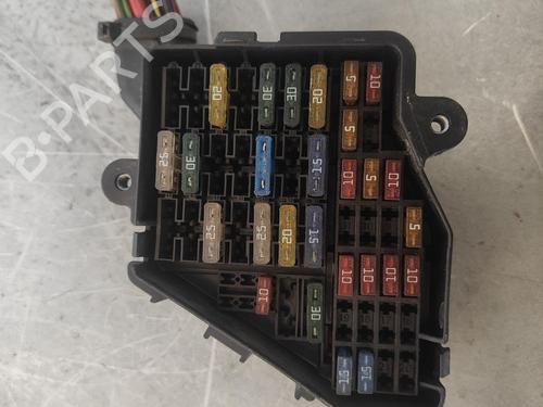 Fuse box AUDI A4 B6 (8E2) 2.5 TDI | BP15735016E1 