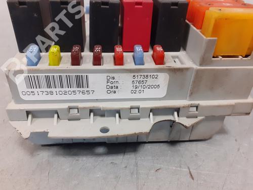 Fuse box FIAT CROMA (194_) 1.9 D Multijet (194AXB1B) | BP9047952E1 