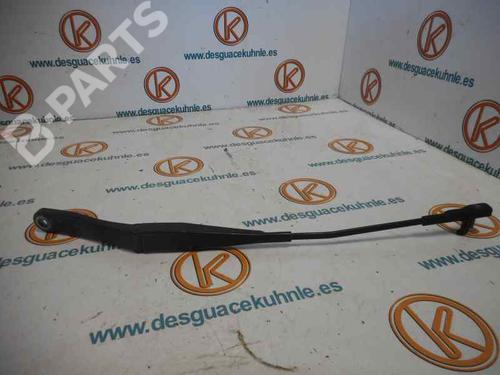 Used Front windshield wiper arm OPEL ASTRA H (A04) [2004-2014]  6630921