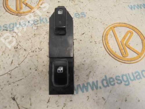 Used Right front window switch KIA SPORTAGE II (JE_, KM_) [2004-2011]  4620730