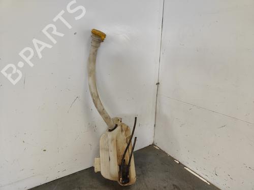Used Windscreen washer tank Windscreen washer tank RENAULT KANGOO / GRAND KANGOO II (KW0/1_) 1.5 dCi 70 (KW0V, KW0A) (68 hp) 33698461 33698461