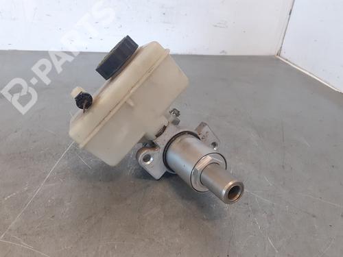 Used Brake master cylinder MERCEDES-BENZ S-CLASS (W220) S 320 CDI (220.025, 220.125) (204 hp) 8919225