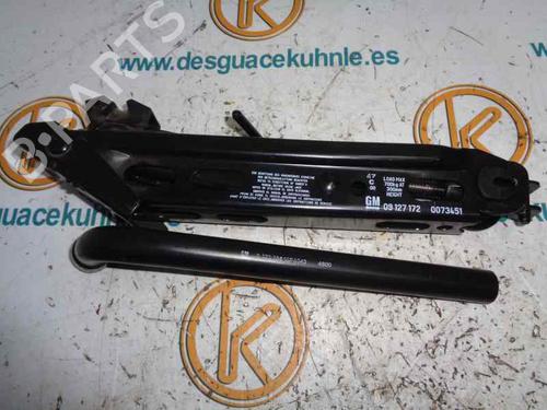 Used Jack Kit OPEL CORSA B (S93) 1.7 D (F08, F68, M68) (60 hp) 14192837