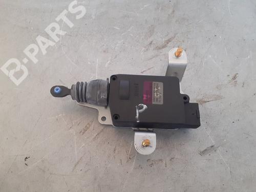 central-lock-pump-hyundai-matrix-fc-15-crdi-9575017000-2001-2002-2003-2004-2005-2006-2007-2008-2009-2010-10270841 main image