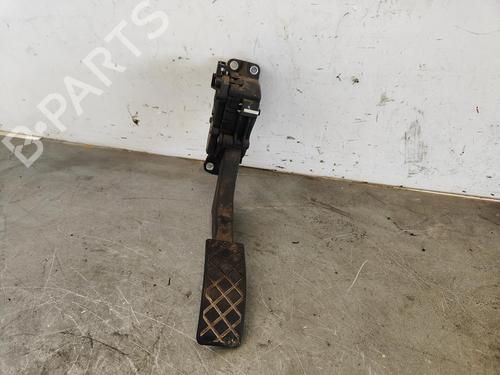 Used Pedal VW GOLF IV (1J1) 1.6 16V (105 hp) 13417942