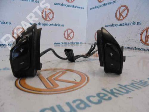 Przyciski sterowania na kierownicy AUDI A6 C5 Avant (4B5) 2.5 TDI quattro BP2482075E15