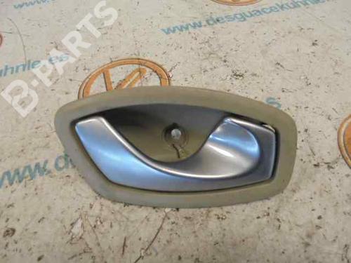 Venstre bak invendig håndtak RENAULT MEGANE III Hatchback (BZ0/1_, B3_) 1.9 dCi (BZ0N, BZ0J) (131 hp) 4764006