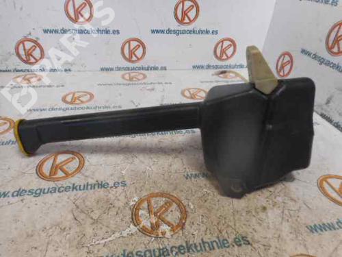 Used Windscreen washer tank Windscreen washer tank RENAULT MASTER II Van (FD) [1997-2013] 7428571 7428571
