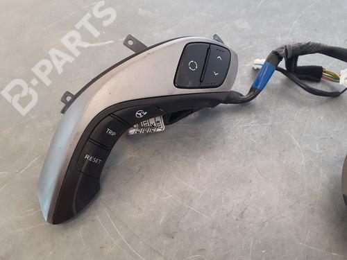 Steering wheel controls HYUNDAI i30 (GD)  | BP10559074E15 