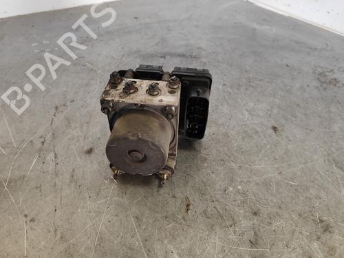 ABS Bremseaggregat TOYOTA YARIS (_P1_) 1.0 (SCP10_, SCP10R) (68 hp) 24217224