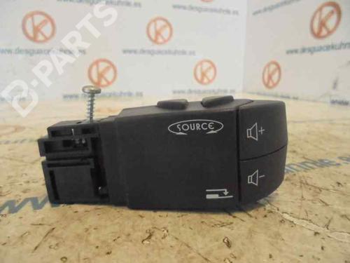 Used Steering wheel controls RENAULT ESPACE IV (JK0/1_) 2.2 dCi (JK0H) (150 hp) 2451900