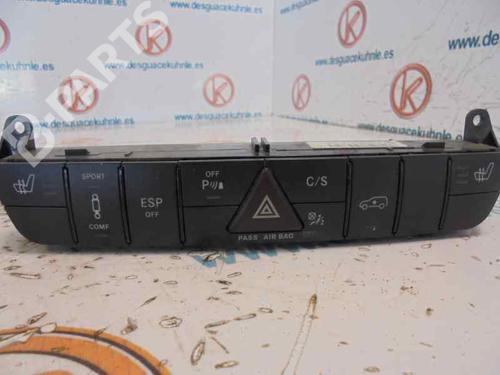 Used Switch MERCEDES-BENZ R-CLASS (W251, V251) R 350 CDI 4-matic (251.022, 251.122) (224 hp) 2452467