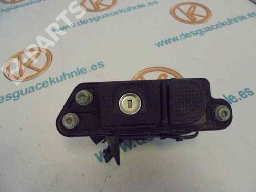Used Tailgate handle MERCEDES-BENZ S-CLASS (W220) S 400 CDI (220.028, 220.128) (250 hp) 2453654