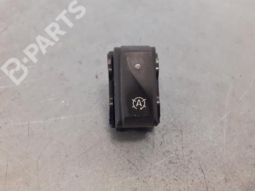 Used Switch RENAULT MEGANE III Hatchback (BZ0/1_, B3_) 1.2 TCe (BZ2B, BZ11) (116 hp) 9509047