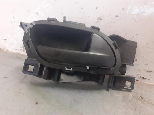 Used Front right interior door handle PEUGEOT 208 I (CA_, CC_) [2012-2020]  9453363