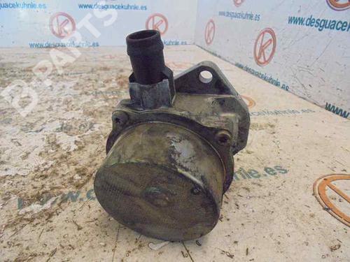 Used Vacuum pump RENAULT CLIO II (BB_, CB_) [1998-2016]  2466197