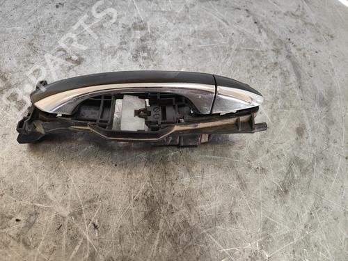Høyre foran utvendig håndtak MERCEDES-BENZ E-CLASS (W211) E 270 CDI (211.016) (177 hp) 27719344