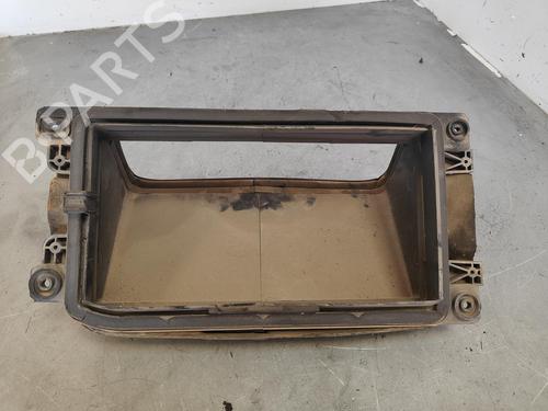Used Air filter box RENAULT TRAFIC II Van (FL) [2001-2025]  15779108