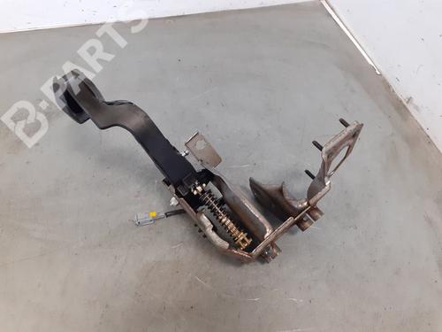 Clutch pedal PEUGEOT 208 I (CA_, CC_)  | BP9453411I13 