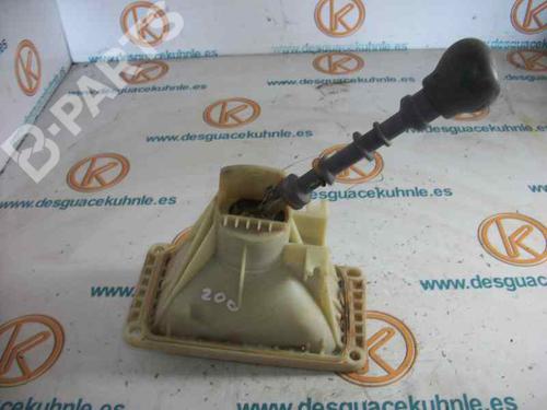 Used Gear lever RENAULT CLIO II (BB_, CB_) [1998-2016]  7429710