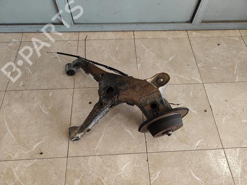 Used Right rear steering knuckle MERCEDES-BENZ VITO Van (W638) 112 CDI 2.2 (638.094) (122 hp) 13460170