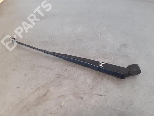 Used Front windshield wiper arm NISSAN TERRANO II (R20) [1992-2007]  9760830