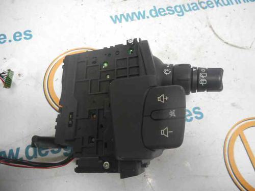 Steering wheel controls RENAULT SCÉNIC II (JM0/1_)  | BP2467308E15 