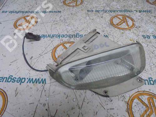Left front fog light CHRYSLER VOYAGER / GRAND VOYAGER III (GS_, NS_) 2.5 TD | BP2465937C30 